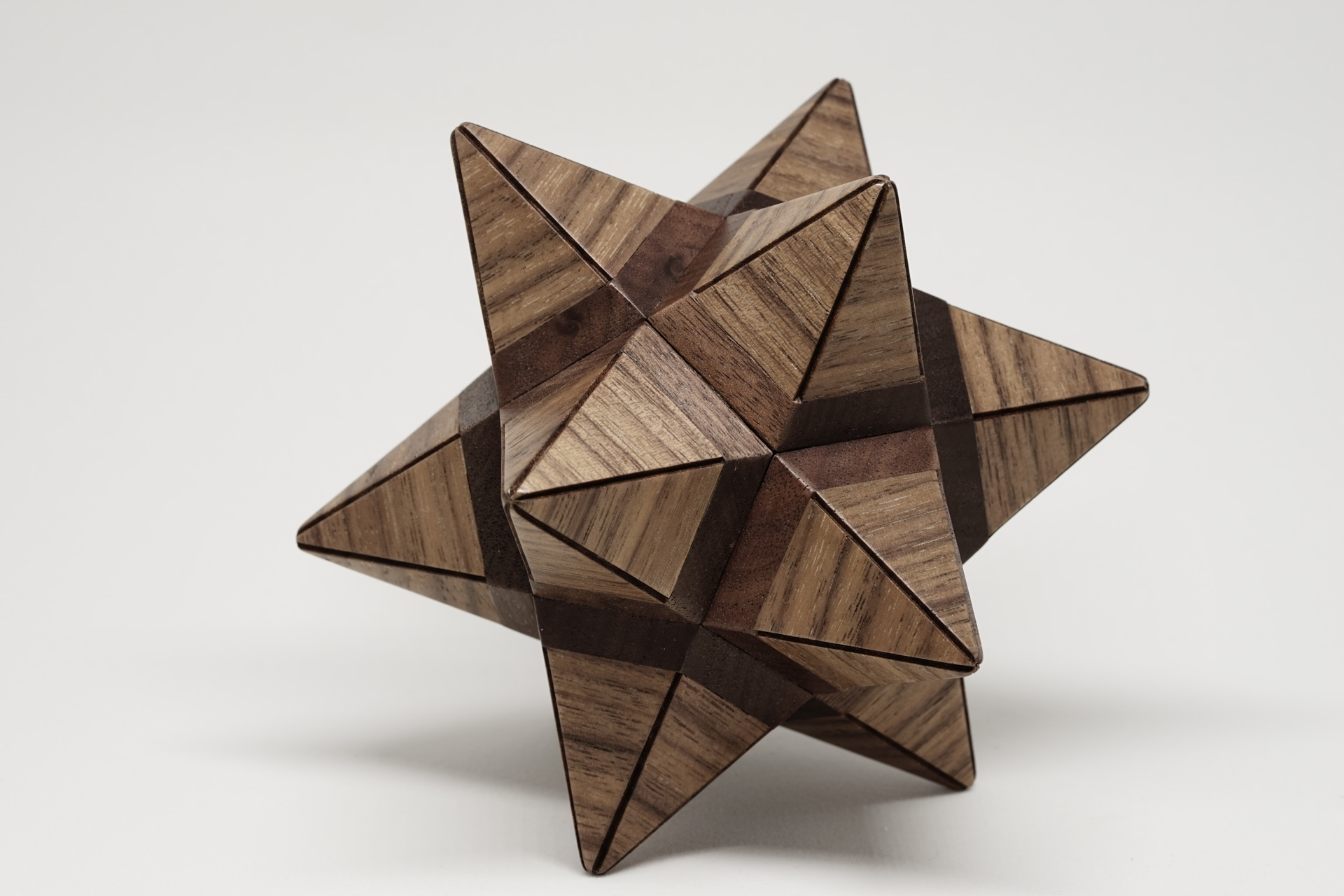 Small stellated dodecahedron secret box A
